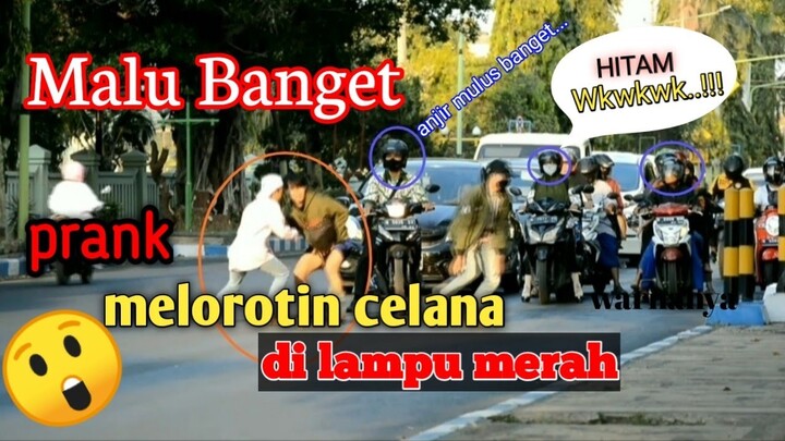 PRANK MELOROTIN CELANA DI LAMPU MERAH, BIKIN ORANG TERCENGANG | PRANK INDONESIA | anang icikiwir