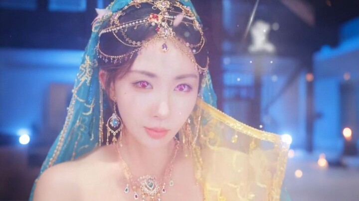 จักรพรรดิทรงรดน้ำปีศาจงู 20 ครั้งทุกคืน แต่พระองค์ไม่รู้ว่าปีศาจงูได้แปลงร่างเป็นราชินีเพื่อแก้แค้น.