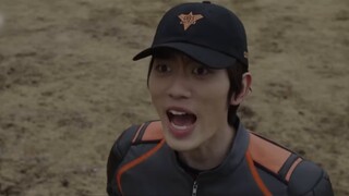 [Dekai ตอนที่ 11] ใครสามารถต้านทานกันดั้มด้วยเลเซอร์ที่หมุนได้?