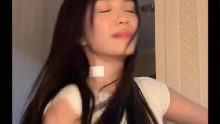 【ginjay】จินเฟิ่งยังถูกเครื่องม้วนผมลวกที่คออีกต่างหาก
