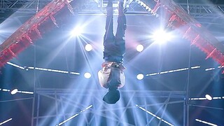 动了魔术师的表演道具？那他就只能施展魔法了！