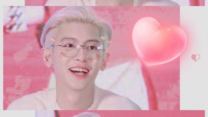 Dressed so minimalist, dancing so goofy