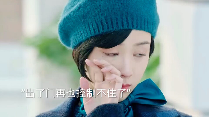 Sau 5 năm, cô rực rỡ tái xuất, nhưng chỉ có nàng hầu mới nhận ra cô.