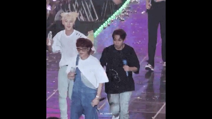 【SEVENTEEN】Thứ thứ tử hài hước – Suối nguồn niềm vui của tôi // Một trong những cách để SEVENTEEN nổ