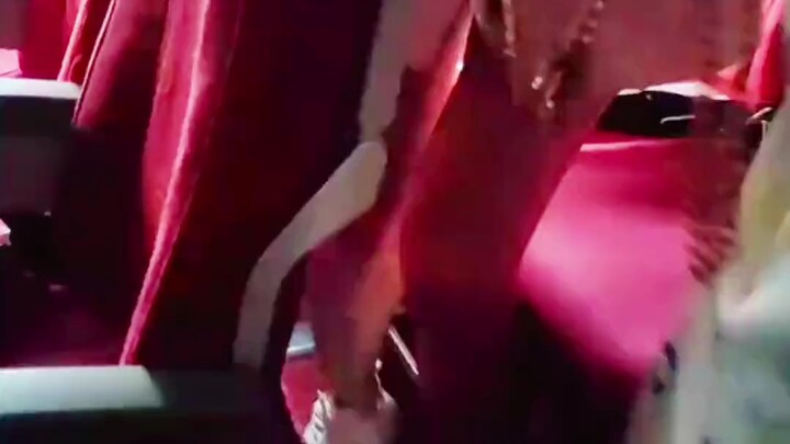 Đến giờ tôi vẫn chưa từng đi máy bay! Chuyến bay HU7276 của Hải Hàng bị mất điện suốt một giờ, cabin