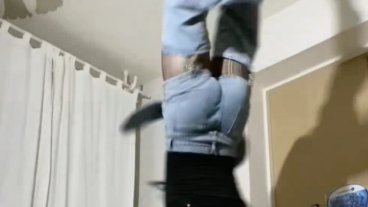 Người đảm nhận nhan sắc, cô gái nhảy đường phố luyện tập xuất sắc