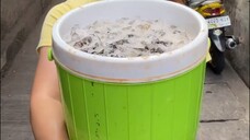 Tebak harga , es teh segentong berapa harganya …. Agak agak ala prindavan yah ….