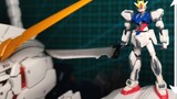 [Stepping on the point + stop motion animation] Movable transformation - ultra-small Strike Gundam