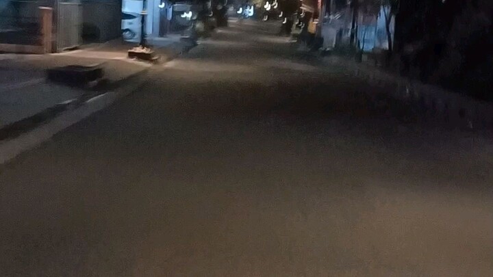 keheningan malam