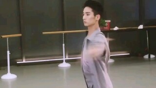 李响的一些可爱小花絮，执着于拉丁和街舞的响哥好可爱