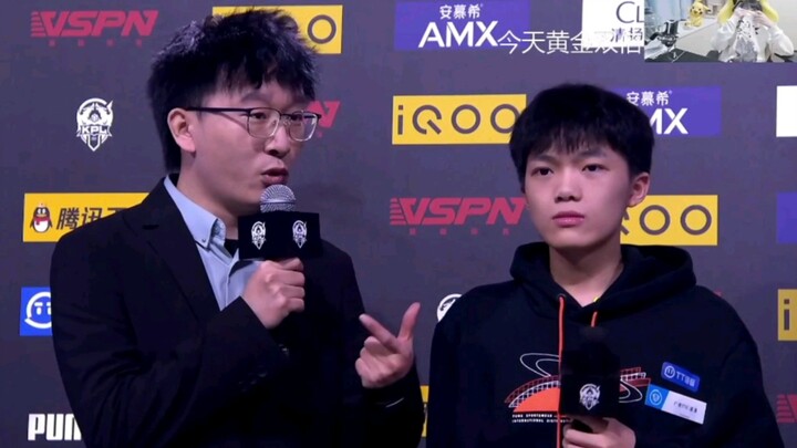 Cụ Cát xem phỏng vấn sau trận đấu của TTG, cười vỡ bụng cả nhà ơi! Gemini: Người này uống say quá rồ