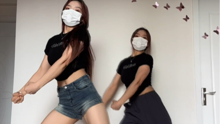 Sudah makan es krim musim panas ini belum? 🌿 #eskrim #blackpink #koreografiTangTang