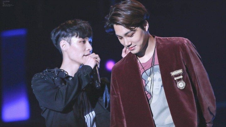 [Kaixing] Pure joy in white tea—no other matters. I’m waiting for the wind, and for you too.