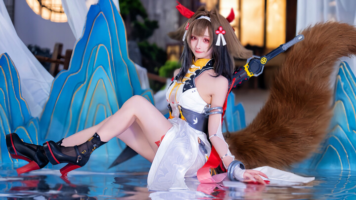 “I am Ye Shunguang, the master of the Qingming Sword of Yunfeng Mountain!”