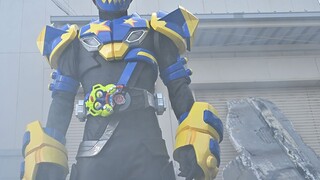 ร่างสัตว์ประหลาดจิ้งจอกขั้วโลกปรากฏใน Kamen Rider GEATS บทที่ 9