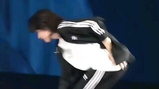 Yin Jinghan là đàn ông!!!