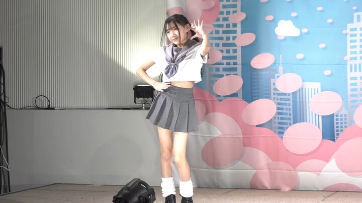 สาวน้อยคนนี้คือซุปเปอร์ไอดอลแห่งอนาคต!