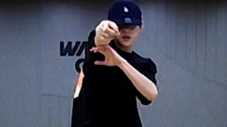 【章昊】男子汉(Boy In Luv)舞蹈练习室章膘版‖那一指指我心巴上了！