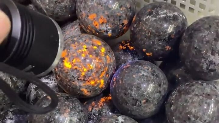 No wonder the ancients were obsessed with collecting odd stones—turns out each one really does have 