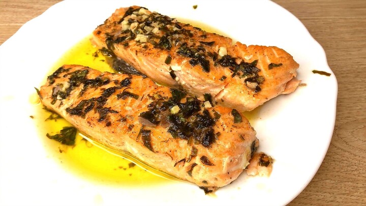 Delicious Salmon in Lemon Butter Sauce!