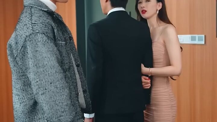 (เต็มเรื่อง)สาวบังคับCEOแต่งงาน! โดนเกลียดทุกวัน! ก่อนวางแผนหนีจาก ทำเขาคลั่งหนัก ไล่ง้อจนแทบเสียสติ