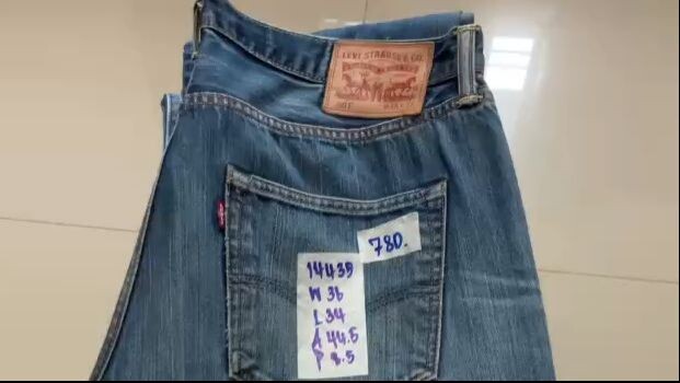 กางเกงยีนส์ Levi's 501 เอว 36 ในรุ่นยอดนิยม