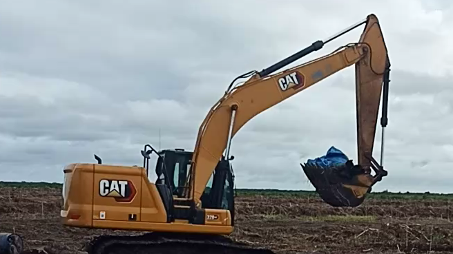 excavator rolling