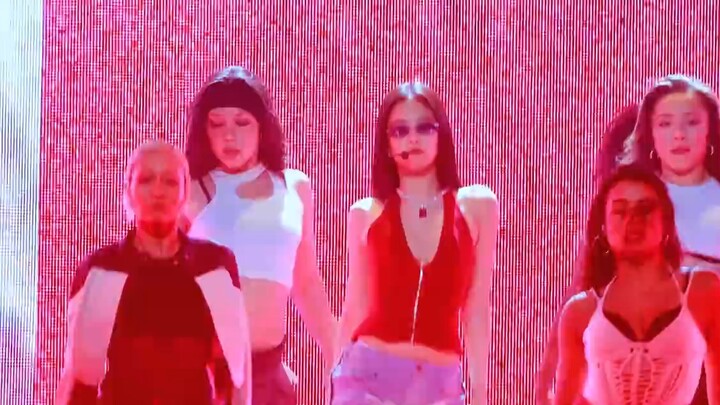 【4K Ultra HD】250315 เหมือนกับ JENNIE Seoul 4K Ultra HD ช็อตตรง