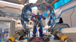 Take your toys on a pilgrimage: The world's first Transformers theme restaurant "The Ark" is located