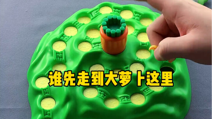 A super fun rabbit trap toy—parents can play with their kids, strengthening the parent-child bond.