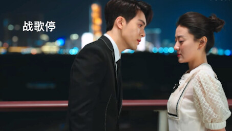 Lu Zhaoxi scored twice. If he couldn't kiss her, he would just listen to you attentively. Who knows?