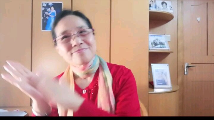 用快乐感染大家