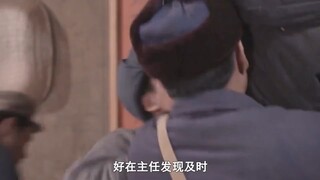 8岁男孩第一次吃肉饺子，就因为沾了一下酱油，吓的父亲连打手。