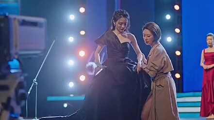 Trash should stay in the trash can.