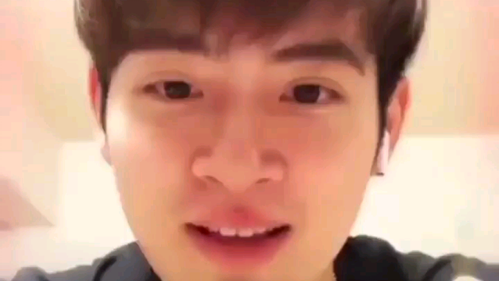 Bài hát mà Lực Hoàn từng biên đạo múa cho Thái Dân: FamousT