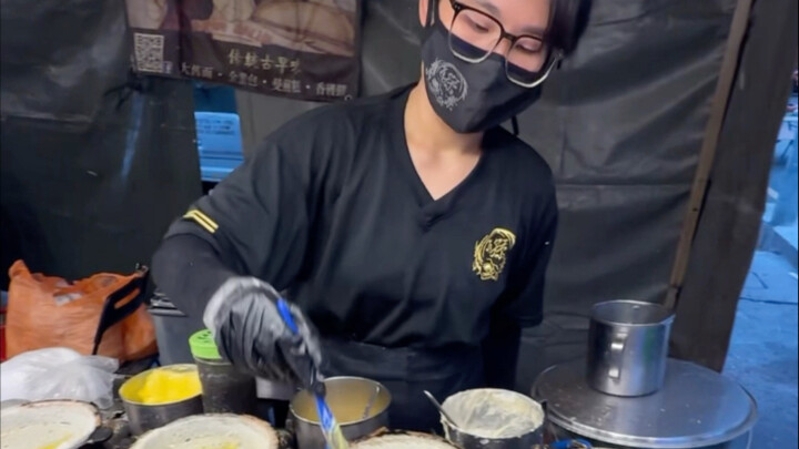 فطائر الذرة الرقيقة الصغيرة في كوالالمبور