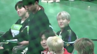 حبّ سيفنتيين وكلا متبادلٌ بالفعل! كلا يُشجّع سيفنتيين، والأطفال يقلقون على حنجرة كلا.