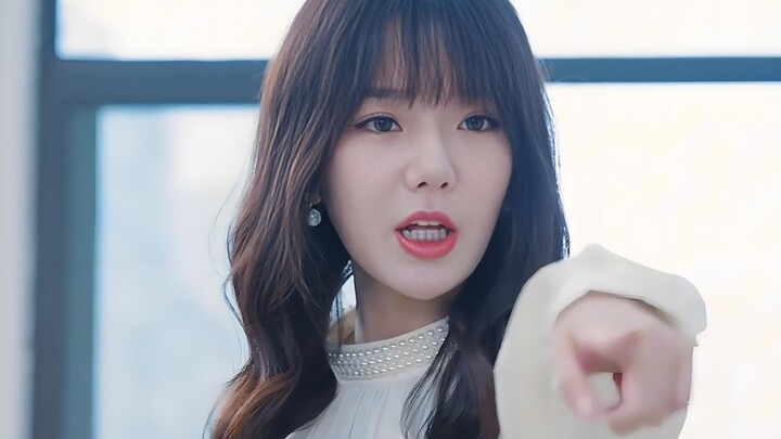 这个小女孩的懂事程度，直接戳中泪点！#爸爸你凶我我也爱你#免费短剧