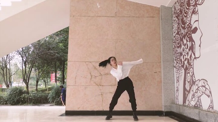 Họ đang tới! Họ đã có mặt ở đây với ca khúc hit đầu tiên của SEVENTEEN11! Four Carats chúc Lee Ji-ho