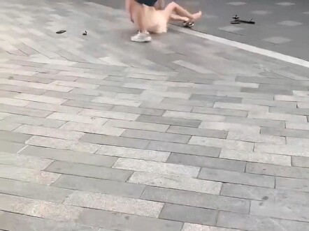 真刑，一踢一个不吱声。