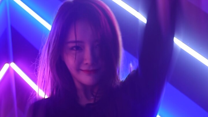 เกิร์ลกรุ๊ป SING Bian Li คัฟเวอร์เพลง "Kill This Love" โพสต์อิท มาแล้ว กลั้วกลั้วกลั้ว～～～