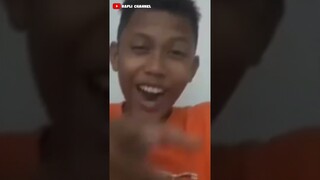 KETIKA AKU 1 VS 1 MELAWAN CAMERAMEN TITAN ! Ini yang terjadi NGAKAK #shorts