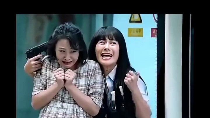ตัวประกัน : ฉันจะโกรธคุณทำไม? คุณจะเอาฉันมาตีฉันจนกระเด็นใส่ตะแกรงหรือไง?
