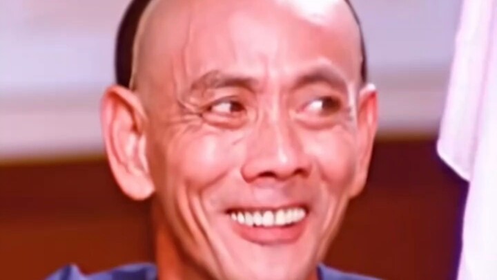 Emperor Qianlong believed that he was the true emperor and he always played the Green Dragon in all 