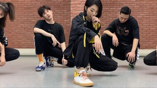 Yamy dance studio version of "Flying girl"