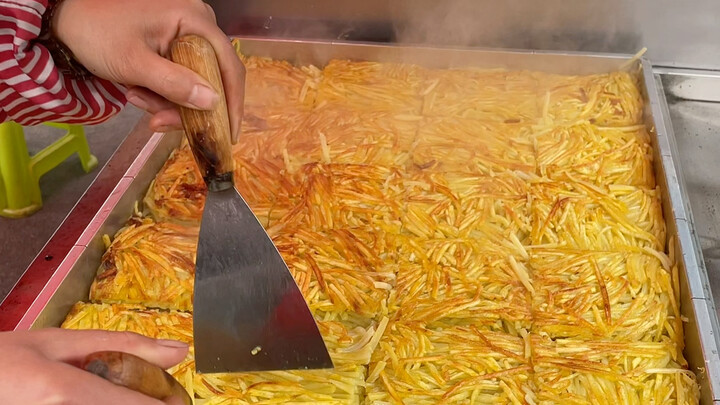 فطائر البطاطس! بـ4 يوانات للواحدة! طريقة جديدة لتناول البطاطس، أهل قويتشو حقًا يعشقون البطاطس، وكل ط