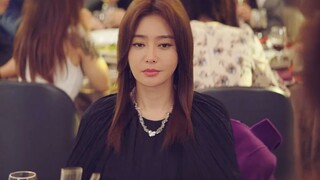 Được chồng cũ mời đi dự đám cưới, bạn bè tốt đã đến ủng hộ tôi