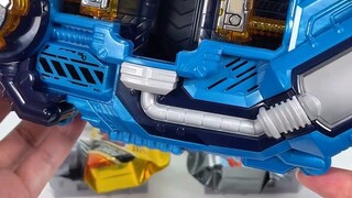 A belt that will make you fall in love with someone you love! "Kamen Rider Build Squeeze Driver"