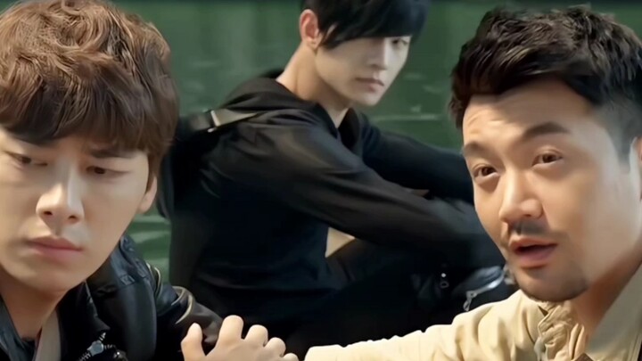 ถูกคนพายเรือใส่ร้ายจนติดอยู่ในหลุมศพ