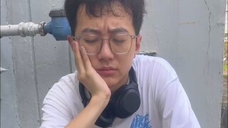 “Bạn đang quay quảng cáo à?”